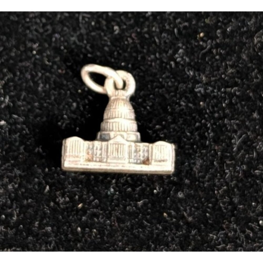 US Capitol Building Silver Charm Pendant - Picture 9 of 14